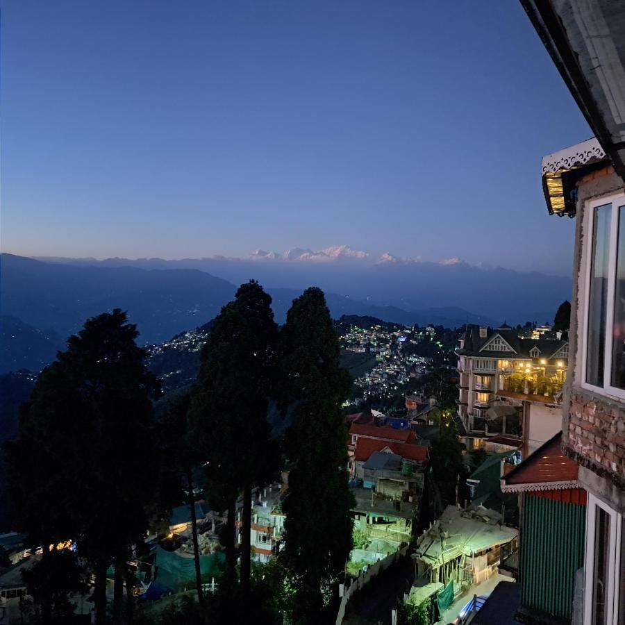 Darjeeling Heights - A Boutique Mountain View Homestay Kültér fotó